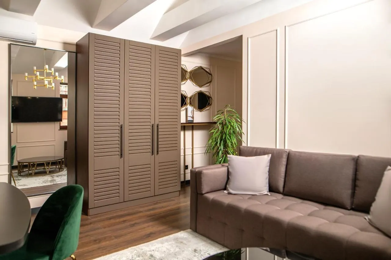De Paris Apartments Kyiv Aparthotel