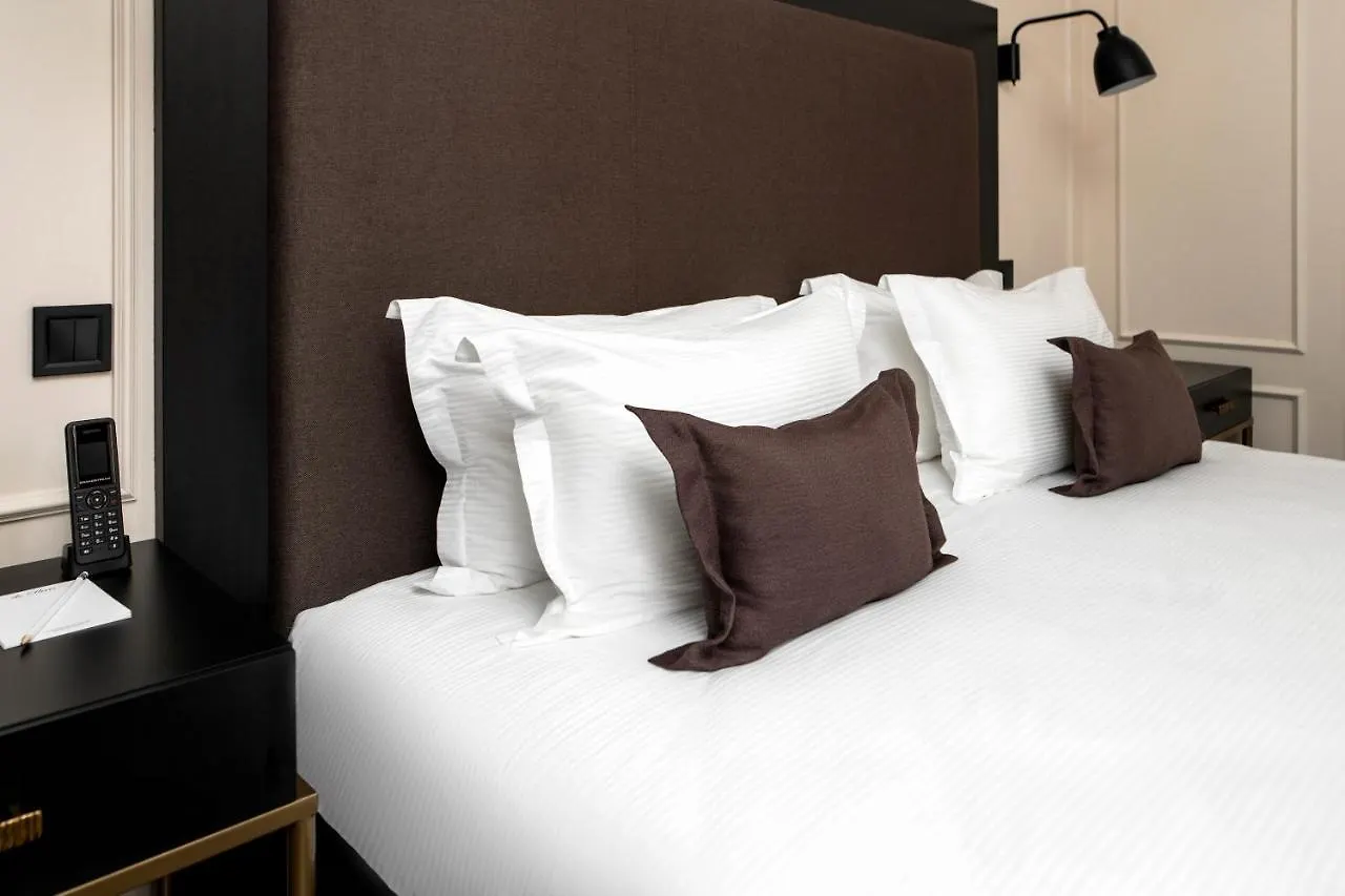 *** Aparthotel De Paris Apartments Kyiv Ukraine