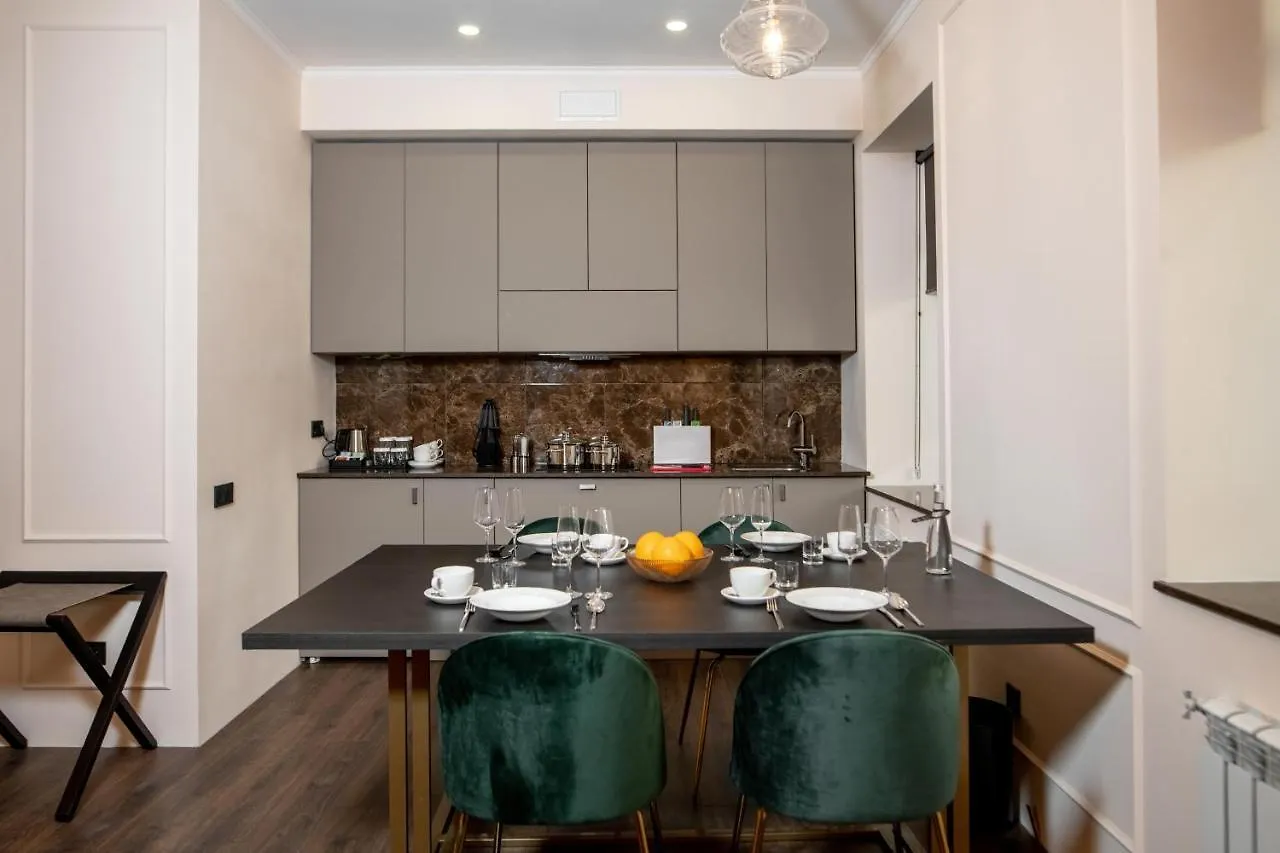De Paris Apartments Kyiv Aparthotel